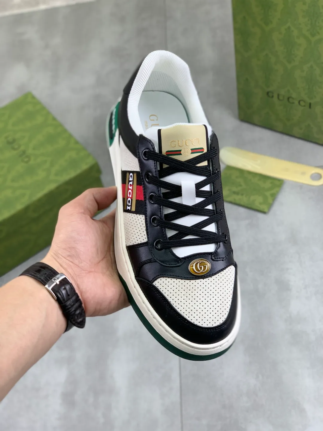Men's shoes 💰P420💰 [New model] (GUCCI) official website's latest 🎁🎁casual and fashionable men's shoes 👟, hot style 💥 style is simple and elegant, exclusive for trendy men. Unique official website's latest brand double G elements 👑Original Gucci decoration, fashionable and generous, the fabric is original frosted calfskin ✅Fully imported first-layer pigskin lining, the official website specifies wear-resistant, lightweight original rubber casual outsole, the classic model is taken in kind at the counter🎬38-44 (45 46 customized) 3️⃣ colors available